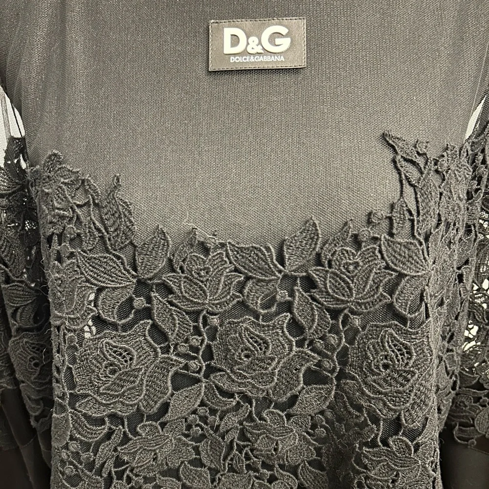 DOLCE & GABBANA Lace And Mesh Sweatshirt, size IT44 (US8/10) - Picture 7 of 13